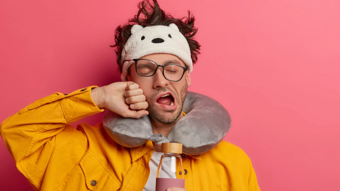 Jet lag and sleep: adjusting to time zone changes